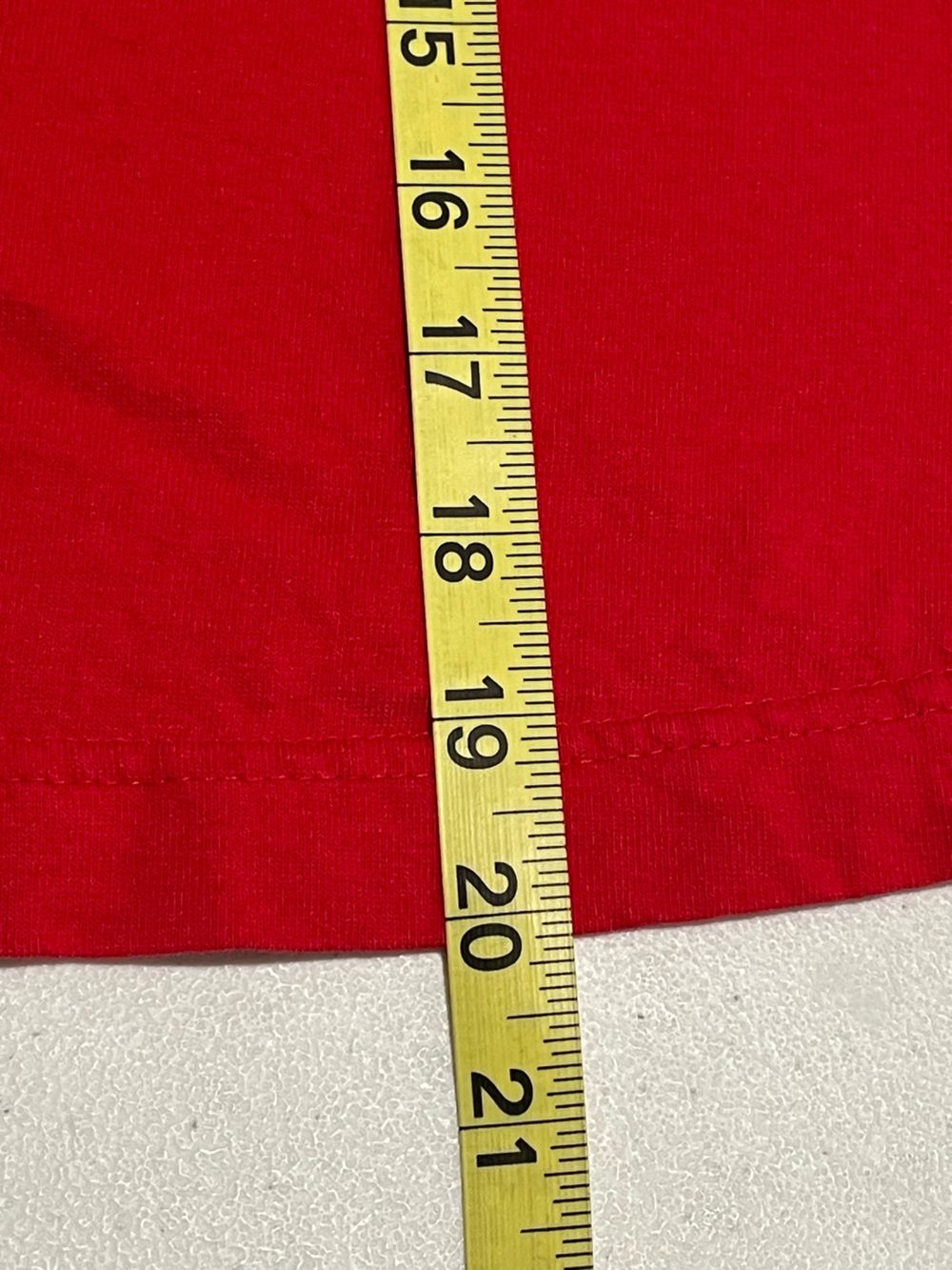 Hot & Cropped! Vintage Harley-Davidson Sz M Bold Red Top Crew Winged Chest Logo - Picture 9 of 9